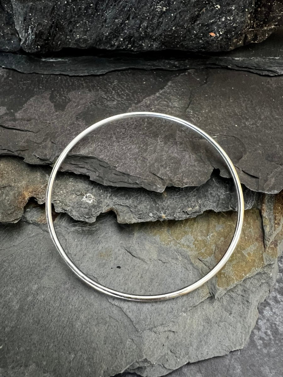 Sterling Silver Textured Round Bangle (2 mm) - Kerry Gallop Jewellery