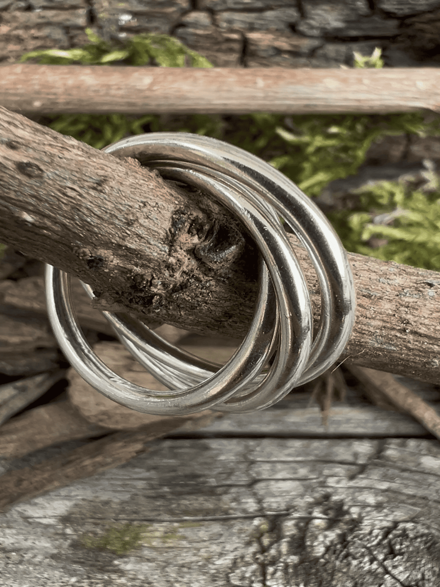 Interlocking Rings – Recycled Sterling Silver - Kerry Gallop Jewellery