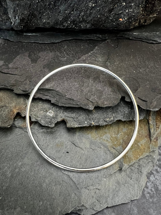 Sterling Silver Textured Round Bangle (2 mm) - Kerry Gallop Jewellery